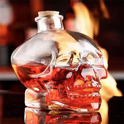Crystal Skull decanter viski
